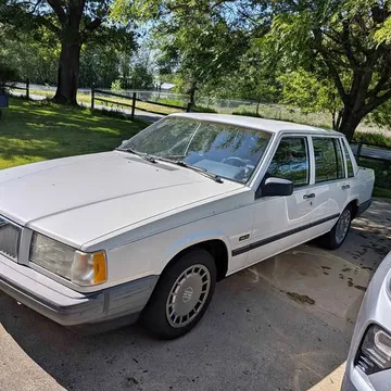 1989 Volvo 740 Sedan