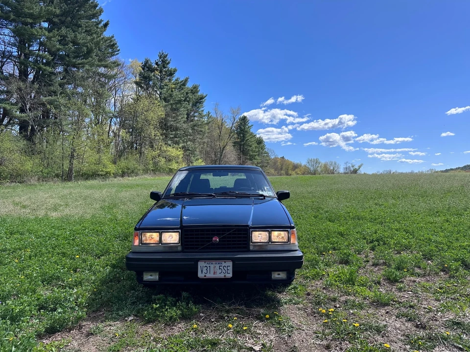 1989 Volvo 740 - Image 2 of 24