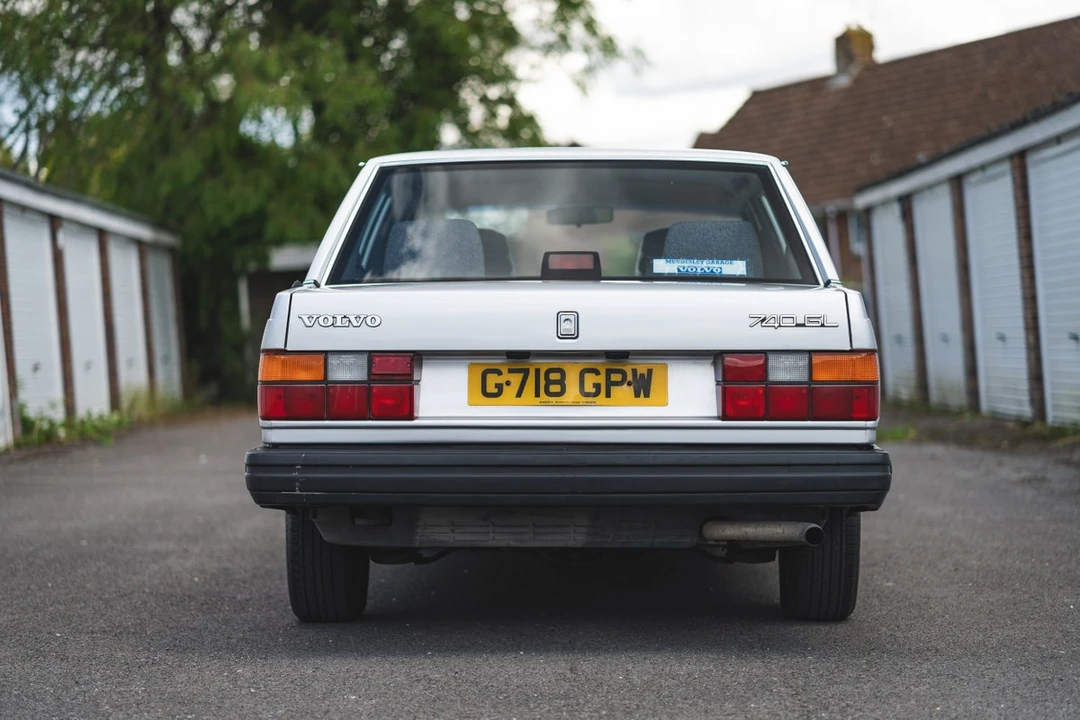 1989 Volvo 740 - Image 8 of 30