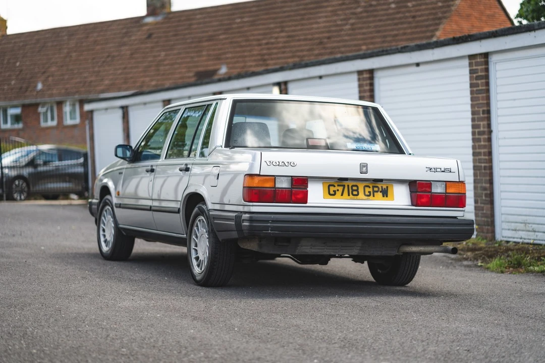 1989 Volvo 740 - Image 9 of 30