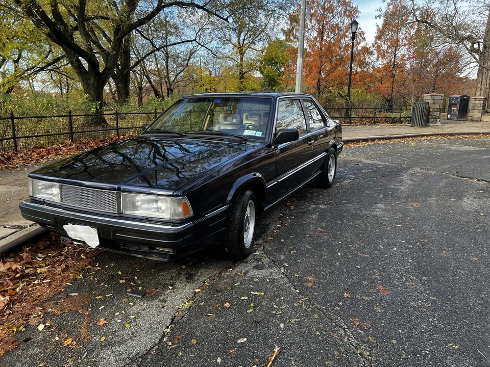 1989 Volvo 780 - Image 9 of 31