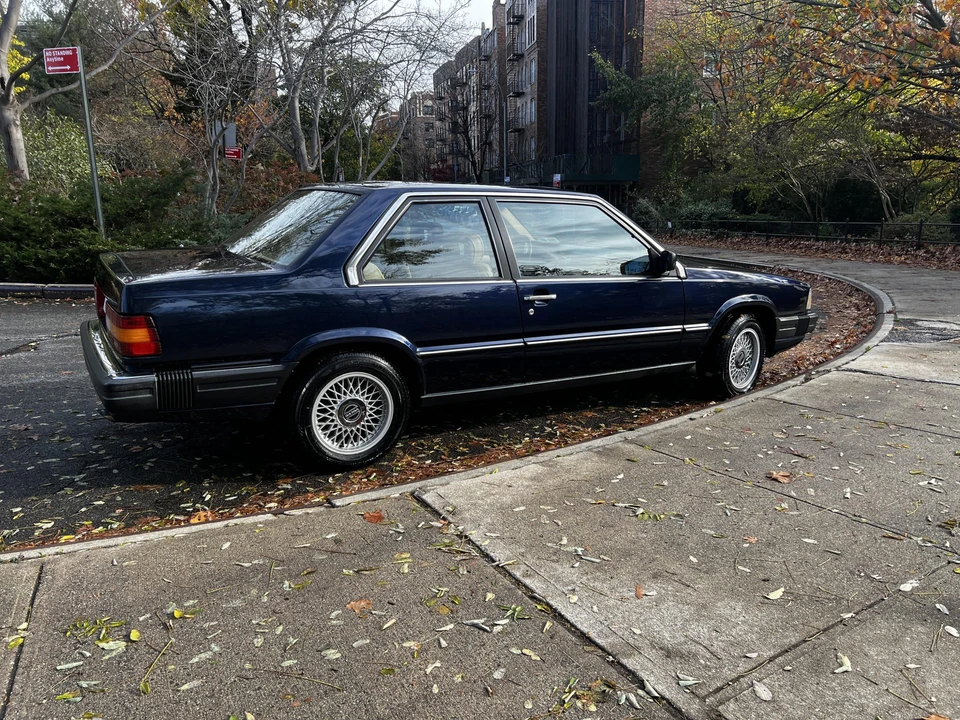 1989 Volvo 780 - Image 27 of 31