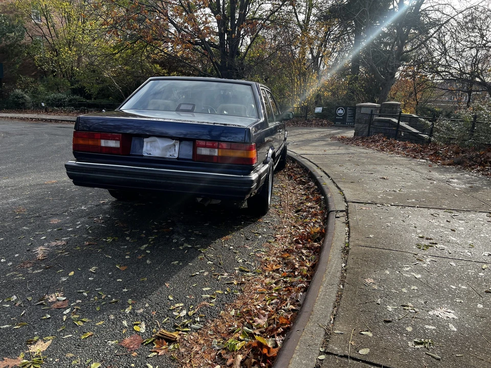 1989 Volvo 780 - Image 23 of 31