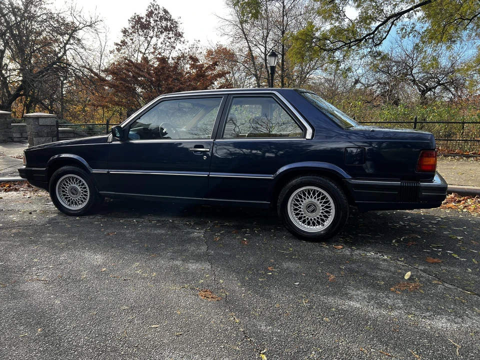 1989 Volvo 780 - Image 16 of 31