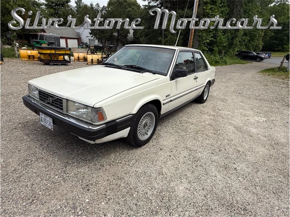 1989 Volvo 780 - Image 3 of 31