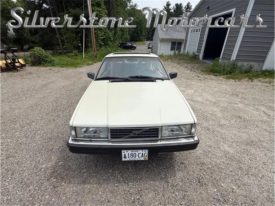 1989 Volvo 780 - Image 13 of 31