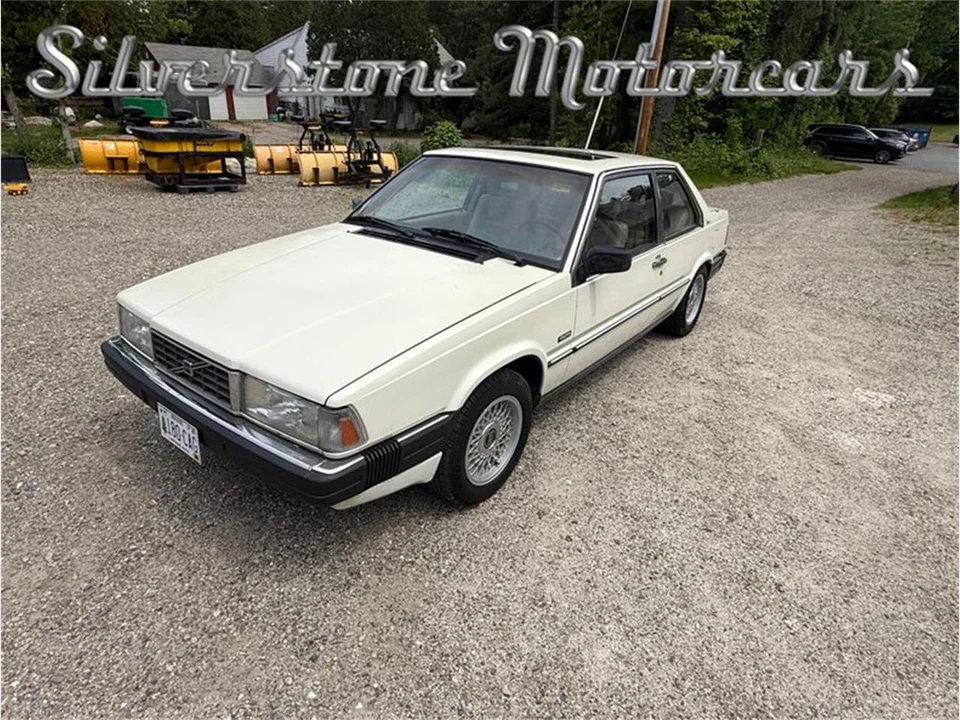 1989 Volvo 780 - Image 10 of 31