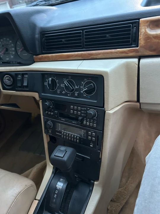 1989 Volvo 780 - Image 15 of 27
