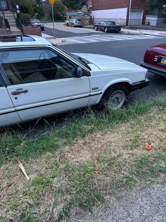 1989 Volvo 780 - Image 8 of 27