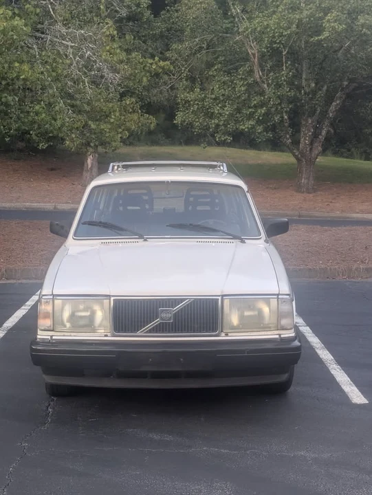 1989 Volvo 244 - Image 2 of 17