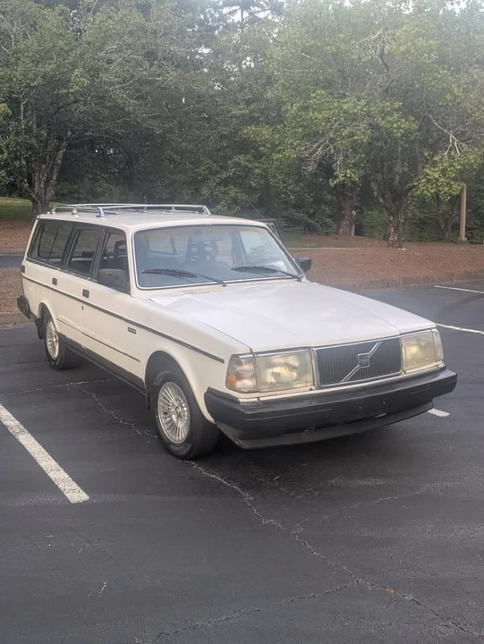 1989 Volvo 244 - Image 8 of 17