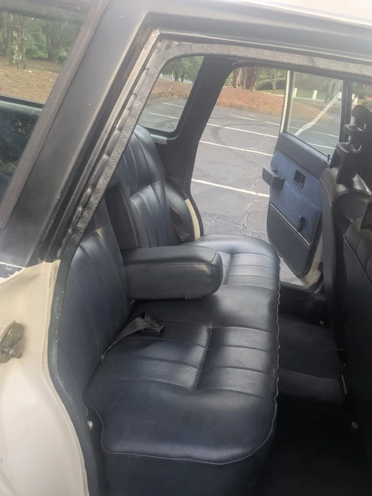 1989 Volvo 244 - Image 10 of 17