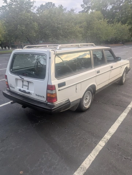 1989 Volvo 244 - Image 6 of 17