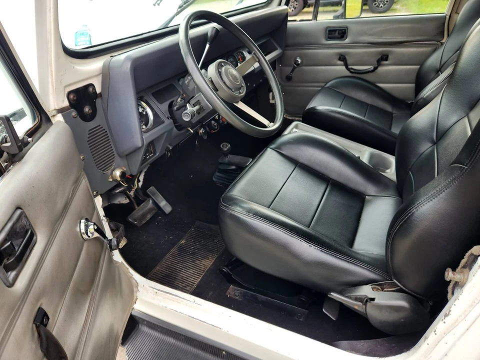 1989 Jeep YJ Wrangler - Image 7 of 14