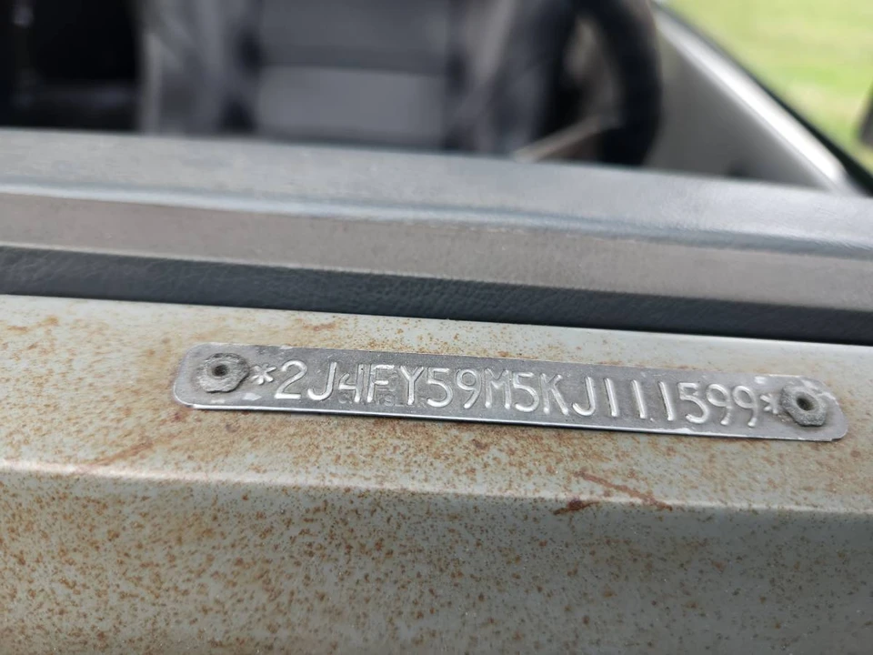 1989 Jeep YJ Wrangler - Image 14 of 14