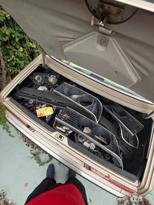 1989 BMW E24 6 Series - Image 4 of 4