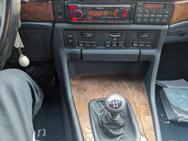 1989 BMW E32 7 Series - Image 3 of 18