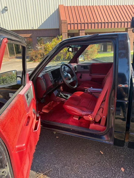 1989 Chevrolet S-10 - Image 6 of 9
