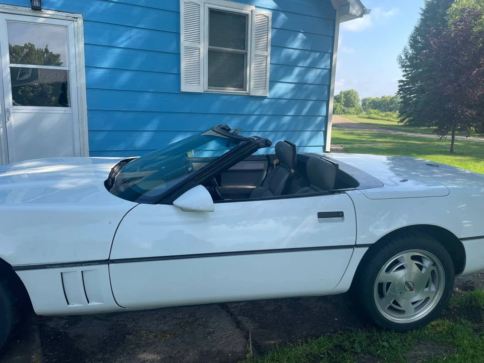 1989 Chevrolet Corvette C4 - Image 8 of 8