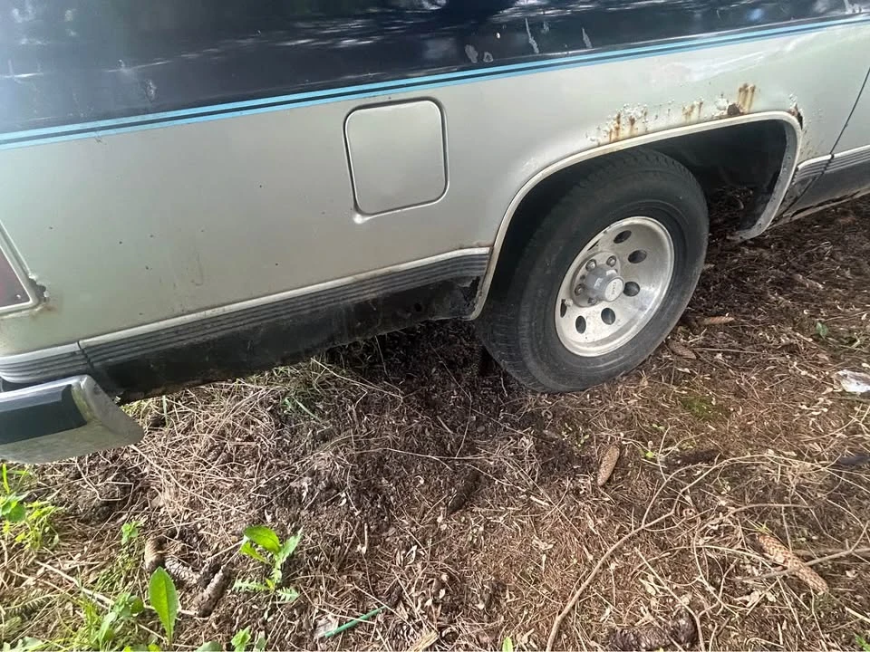 1989 GMC Suburban 7th Gen - Image 6 of 10