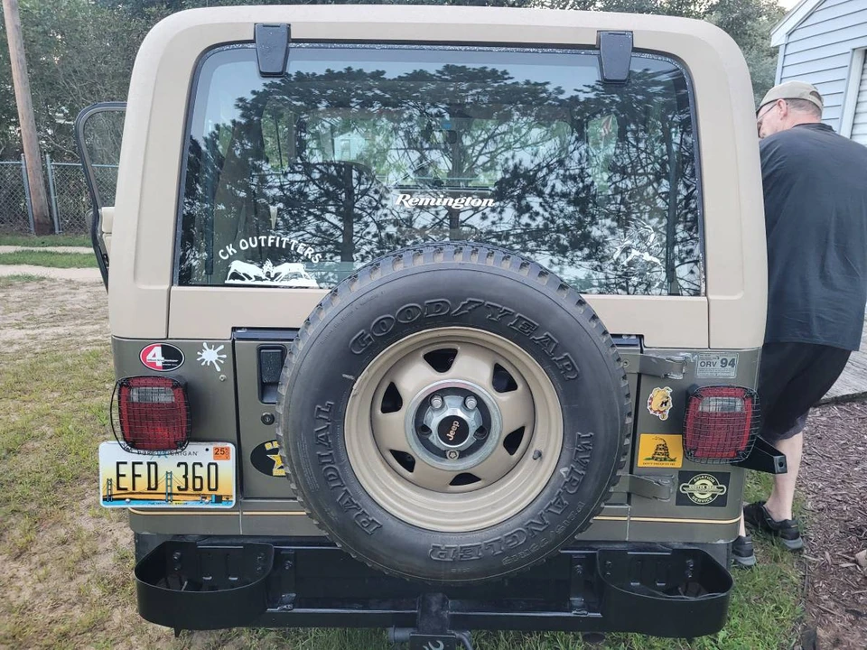 1989 Jeep YJ Wrangler - Image 4 of 16
