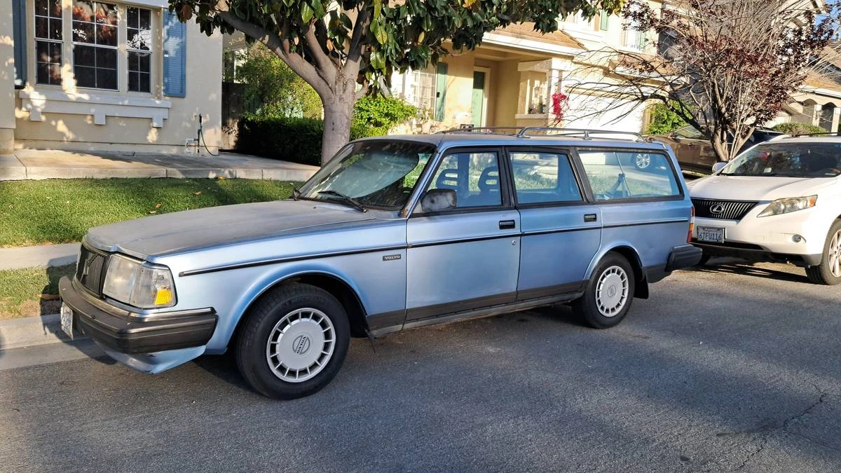 1989 Volvo 200 Series - Image 3 of 3