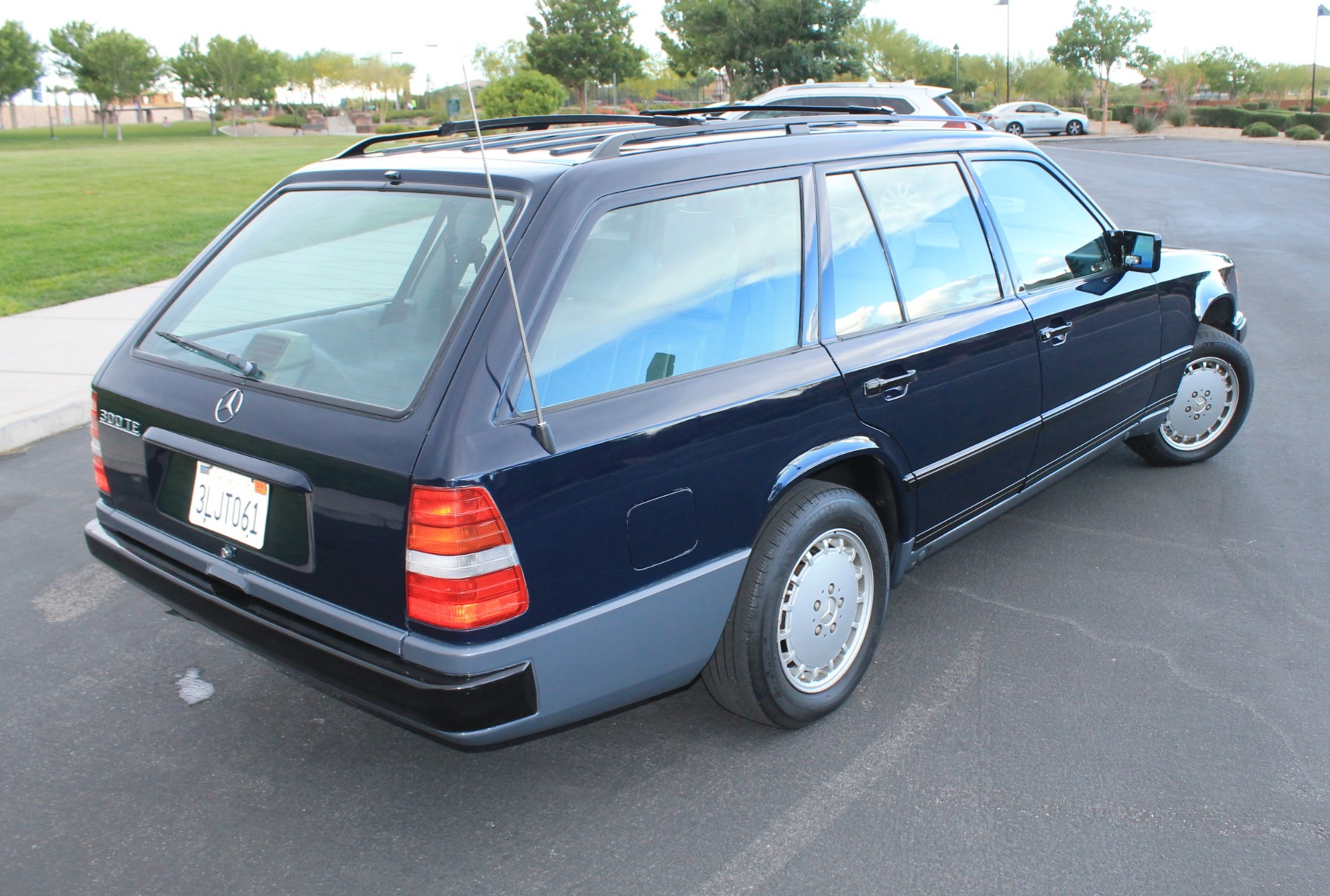 1989 Mercedes-Benz 300TE