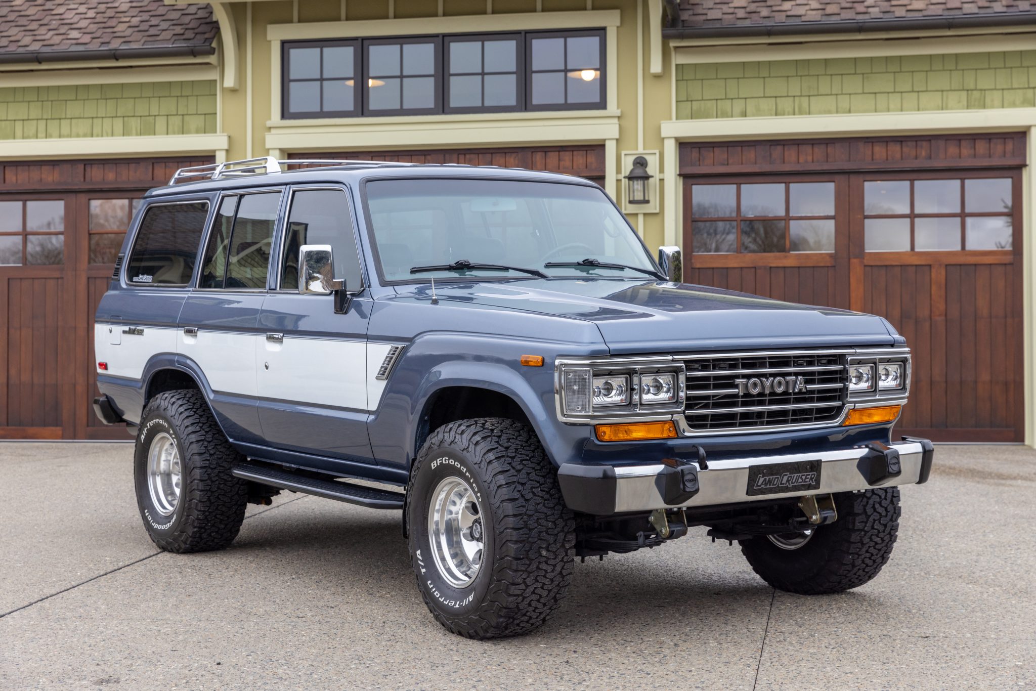 Vortec-Powered 1989 Toyota Land Cruiser FJ62