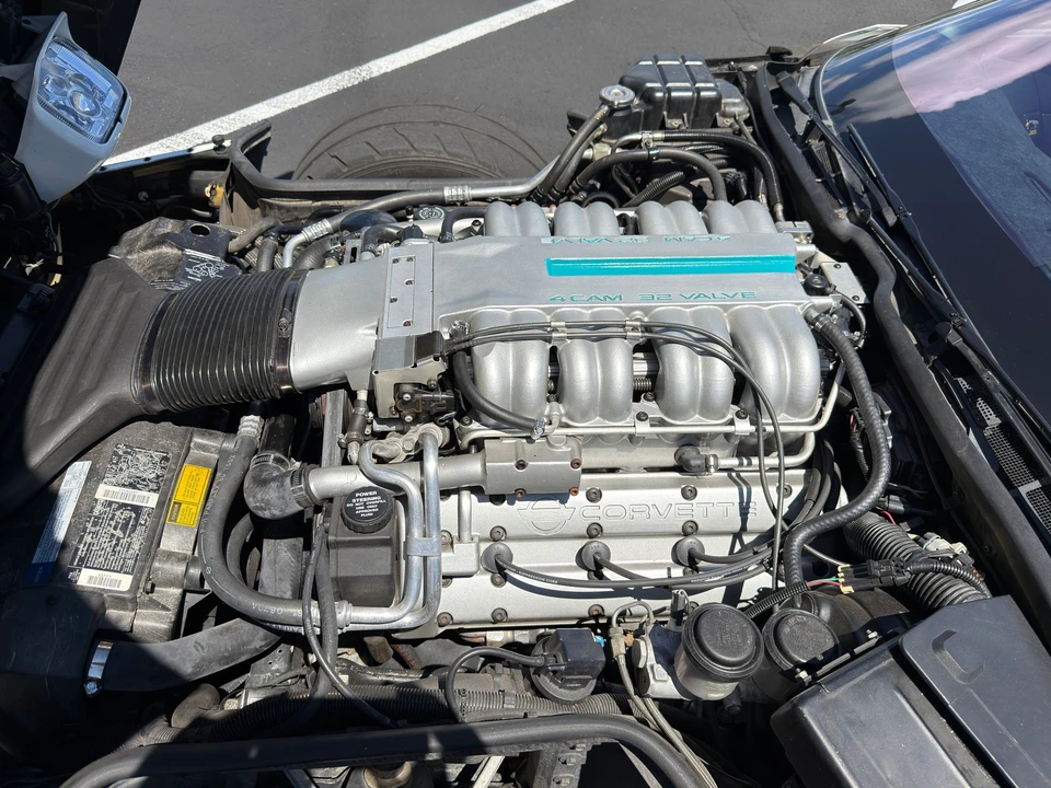 Chevrolet Corvette C4 ZR1 - Image 23 of 24