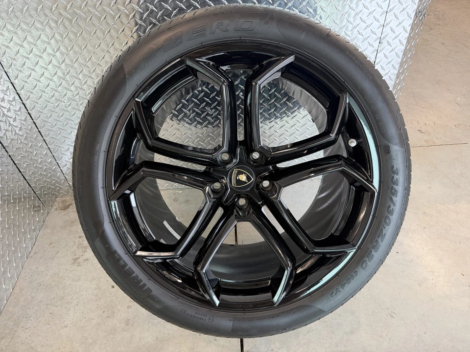 Parts & Memorabilia Speedline Wheels - Image 9 of 24