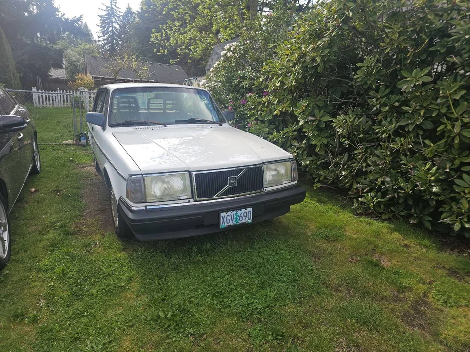 1990 Volvo 200 Series - Image 6 of 7