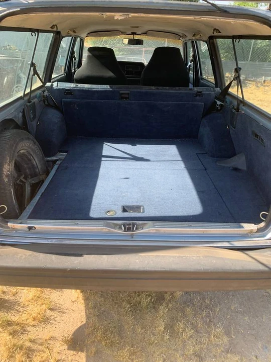 1990 Volvo 245 - Image 7 of 8