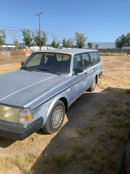 1990 Volvo 245 - Image 3 of 8