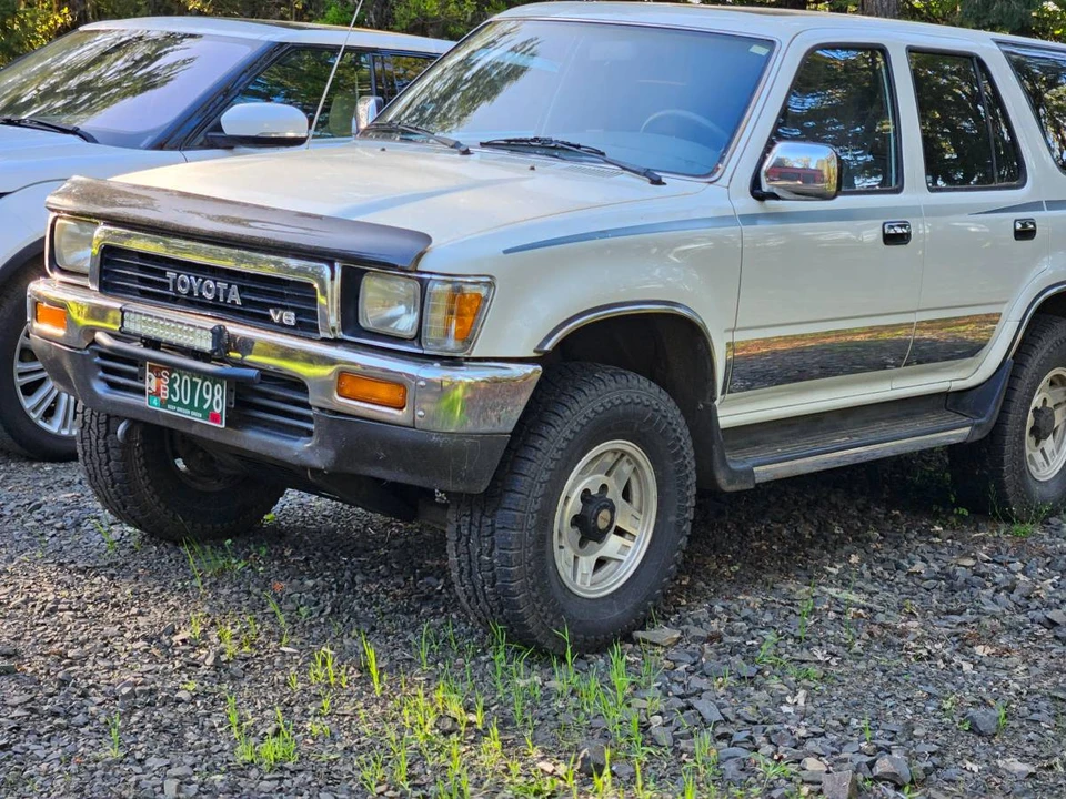 1990 Toyota 4Runner 2nd Gen - Image 10 of 10