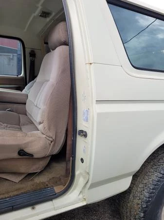 1990 Ford Bronco 4th Gen - Image 6 of 11
