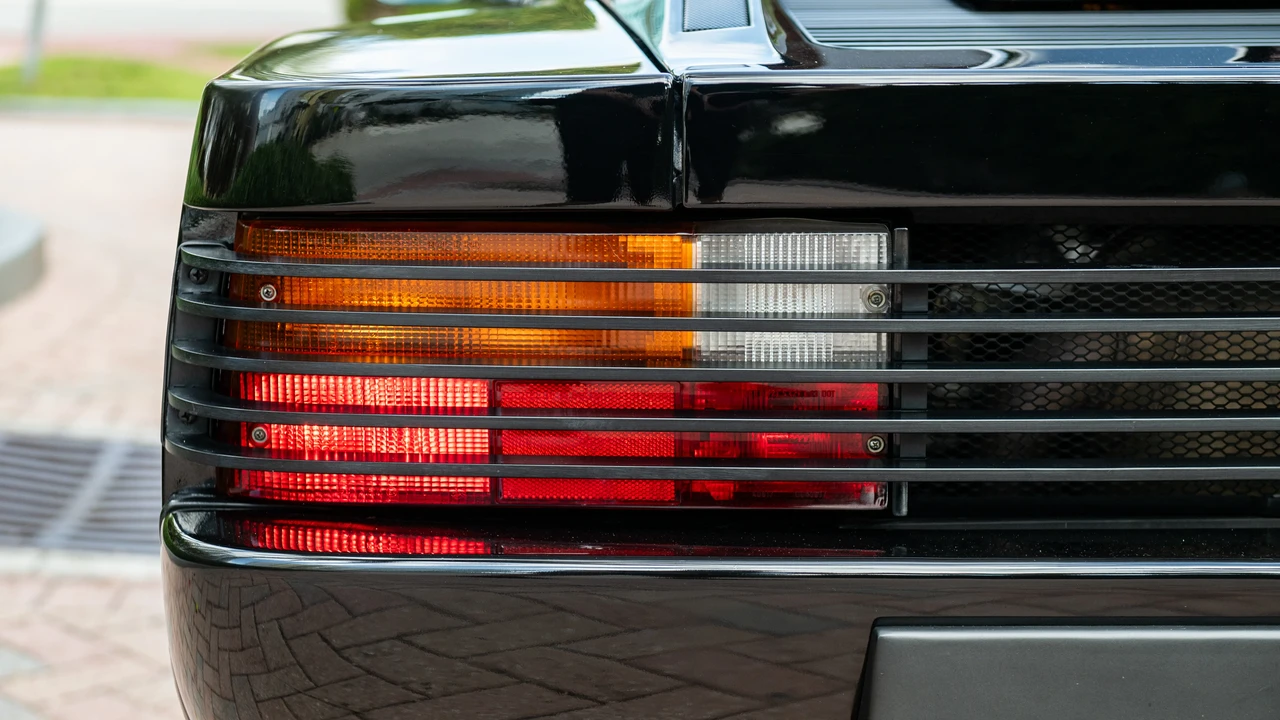 1990 Ferrari Testarossa - Image 27 of 31