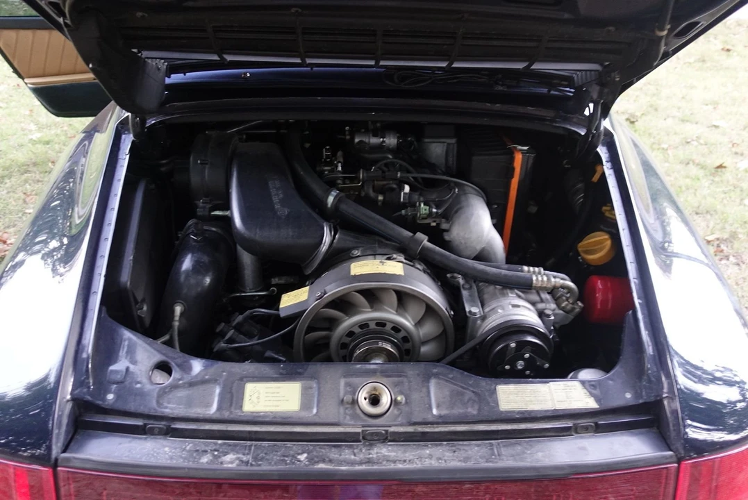 1990 Porsche 964 Carrera 4 - Image 12 of 13