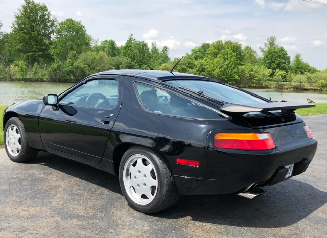 1990 Porsche 928 GT - Image 2 of 31