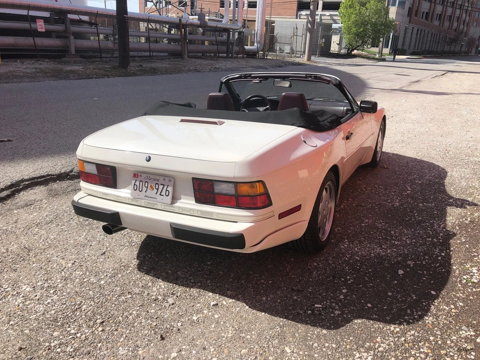 1990 Porsche 944 S2 - Image 3 of 12