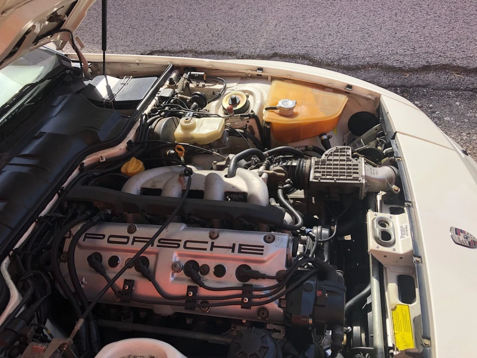 1990 Porsche 944 S2 - Image 9 of 12