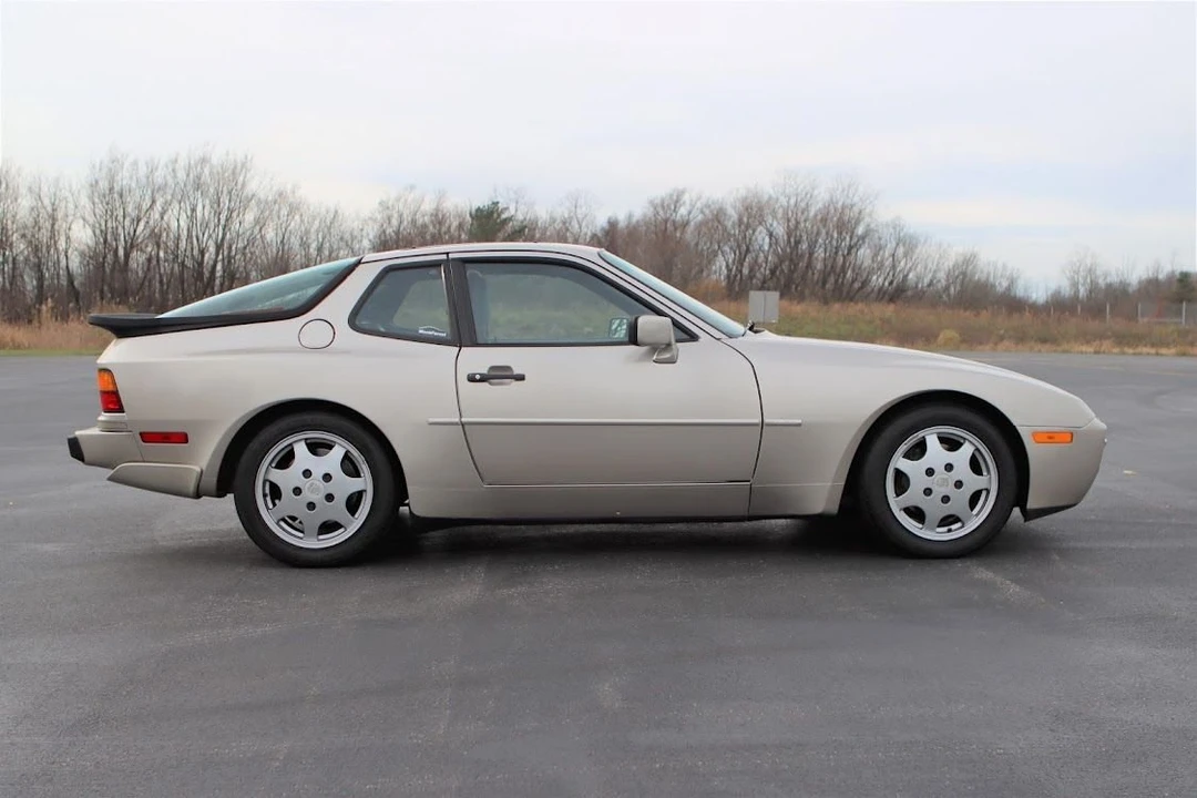 1990 Porsche 944 S2 - Image 4 of 7