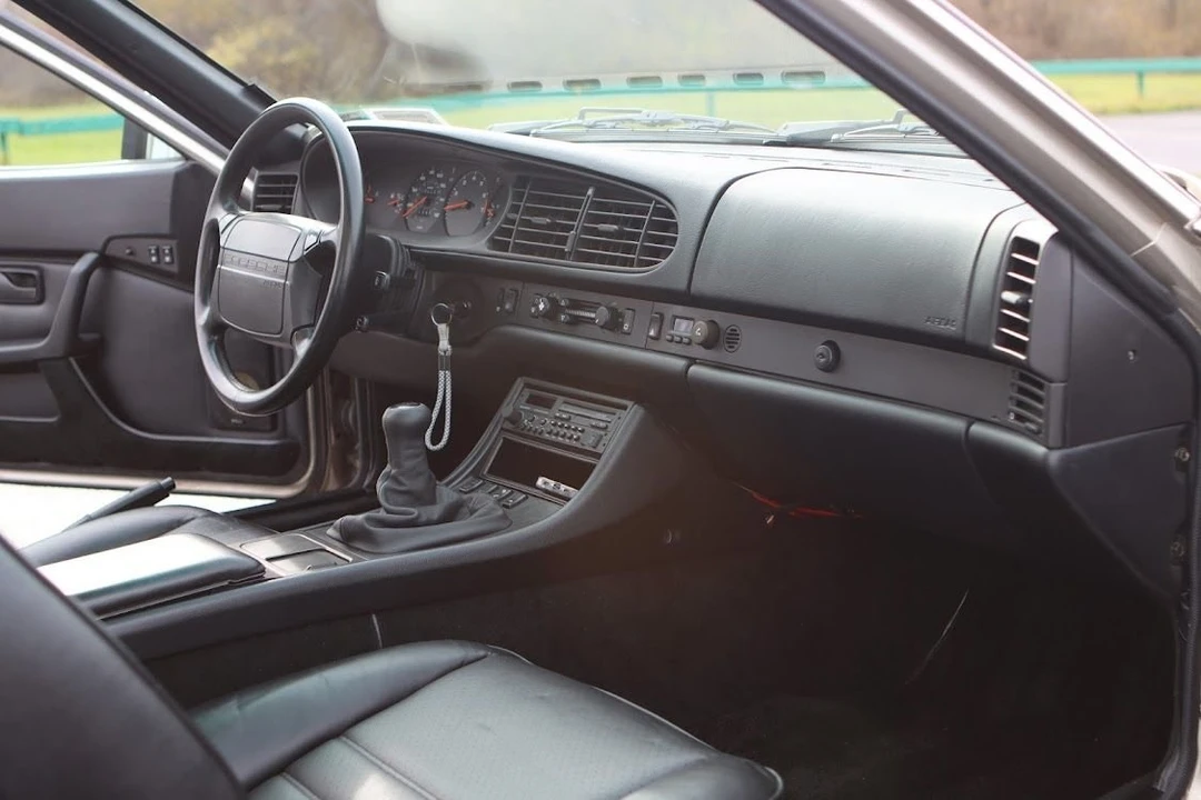 1990 Porsche 944 S2 - Image 6 of 7