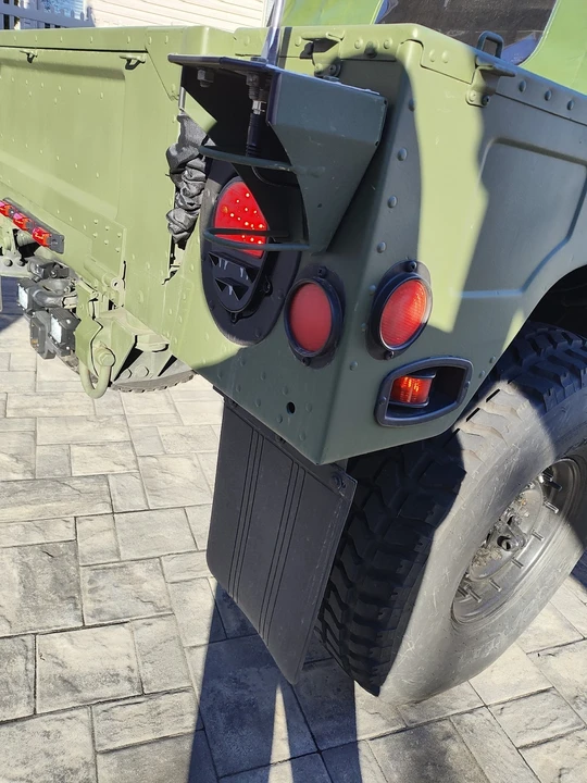 1990 AM General Hummer - Image 8 of 19