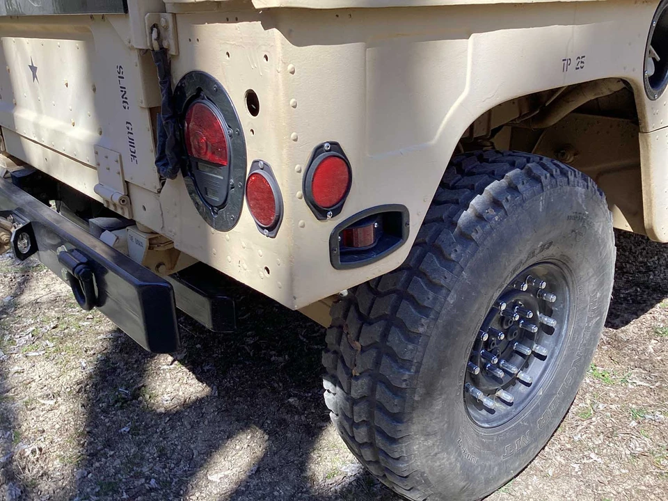 1990 AM General Hummer - Image 24 of 31