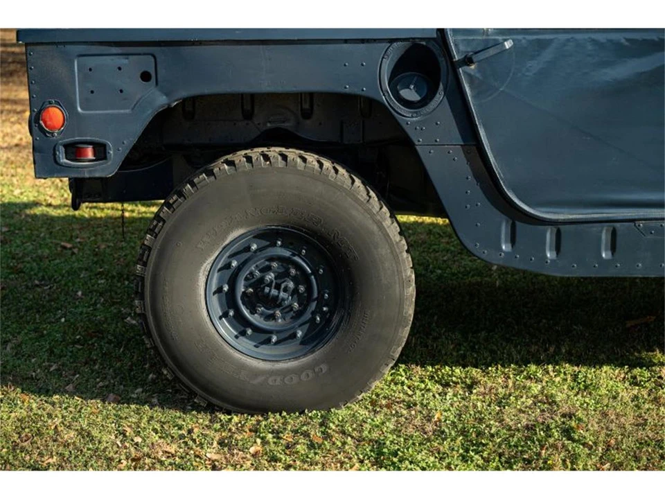 1990 AM General Hummer - Image 27 of 31