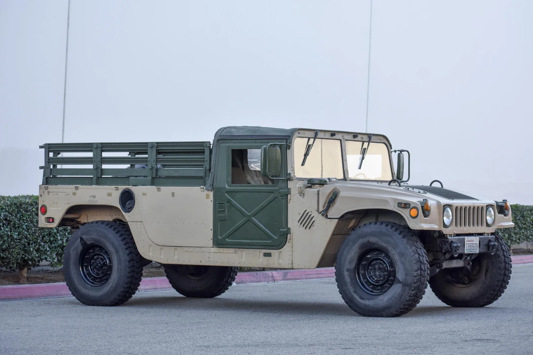 1990 AM General Hummer - Image 10 of 31