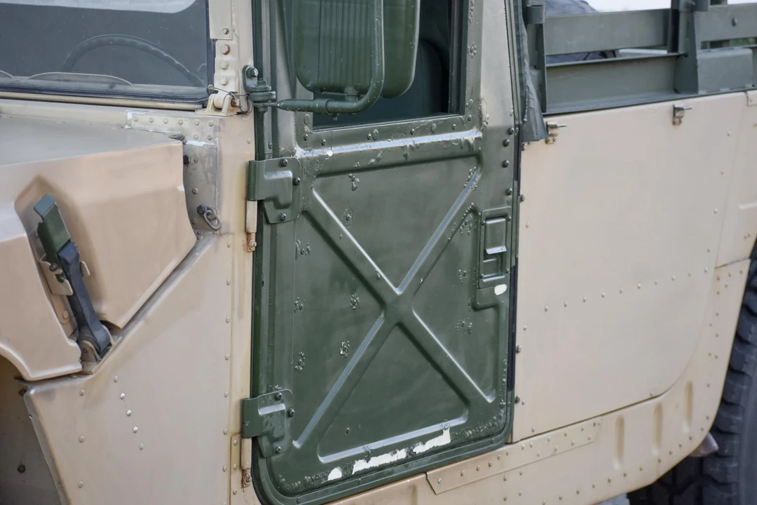 1990 AM General Hummer - Image 15 of 31