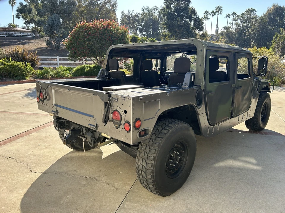 1990 Hummer HMMWV - Image 17 of 31