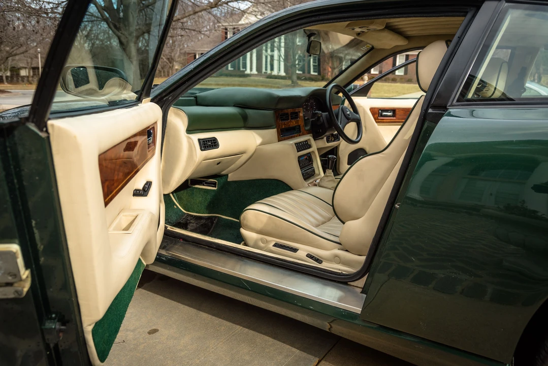 1990 Aston Martin Virage - Image 4 of 31