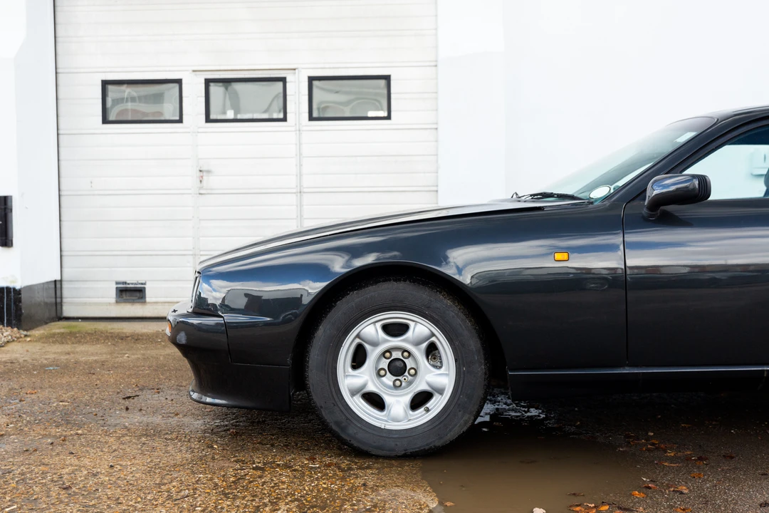 1990 Aston Martin Virage - Image 28 of 31
